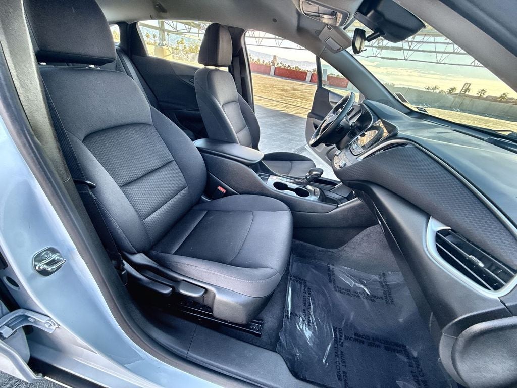 2025 Chevrolet Malibu RS