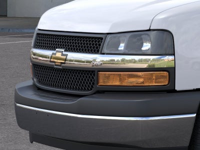 2026 Chevrolet Express Passenger 1LT