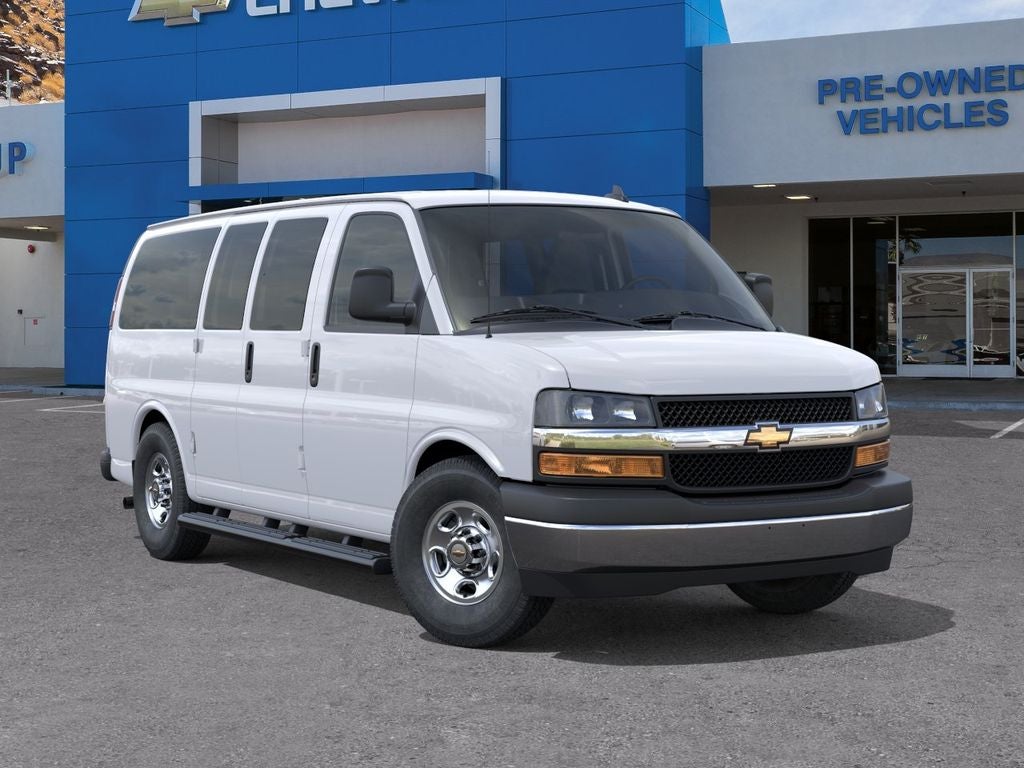2026 Chevrolet Express Passenger 1LT