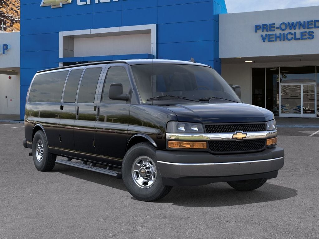2026 Chevrolet Express Passenger 1LT