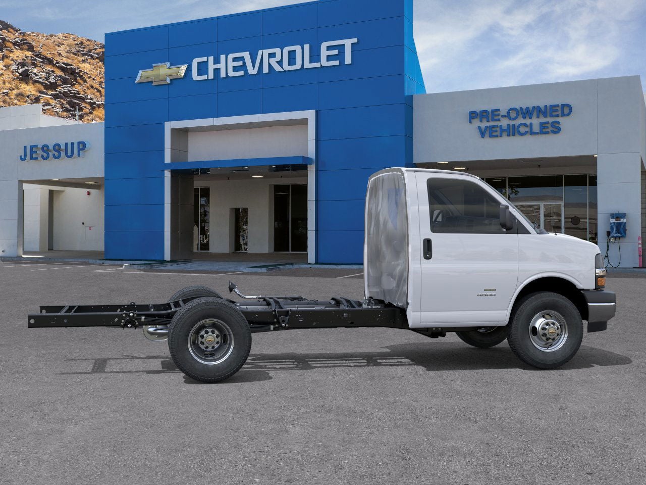2025 Chevrolet Express Cutaway 3500 1WT