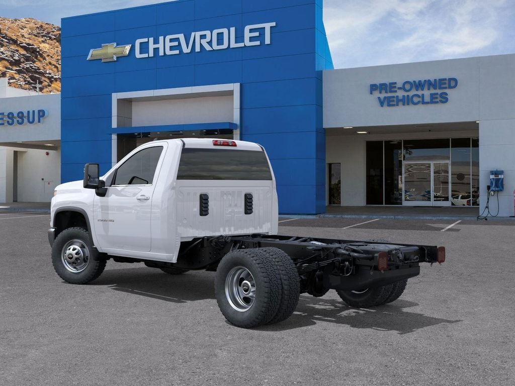 2025 Chevrolet Silverado 3500 HD Chassis Cab Work Truck