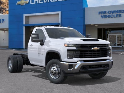 2025 Chevrolet Silverado 3500 HD Chassis Cab Work Truck