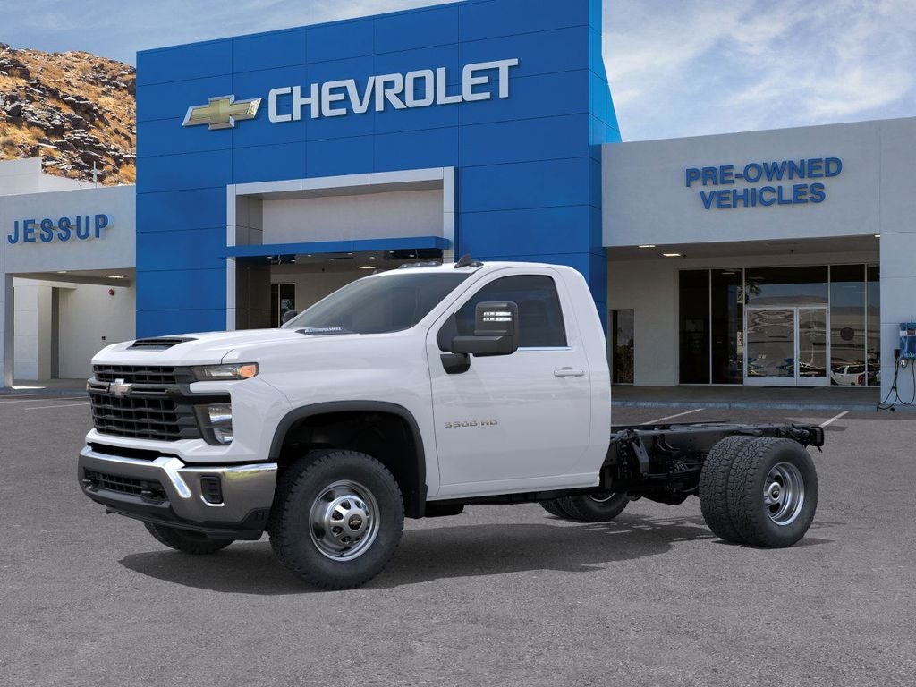 2025 Chevrolet Silverado 3500 HD Chassis Cab Work Truck