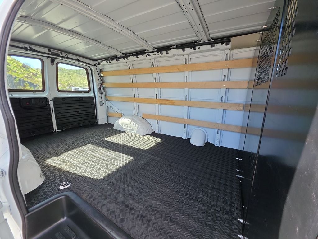 2024 Chevrolet Express Cargo 2500 WT