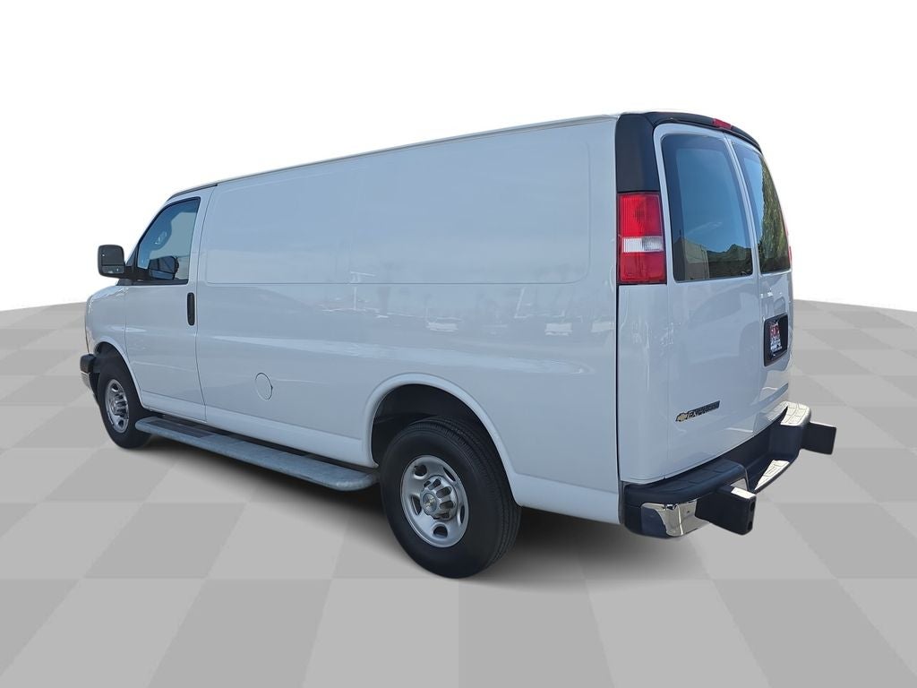 2024 Chevrolet Express Cargo 2500 WT