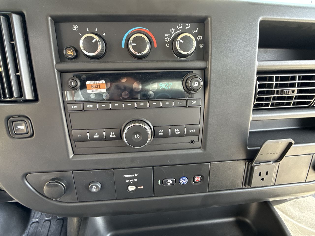 2025 Chevrolet Express Cargo 2500 WT