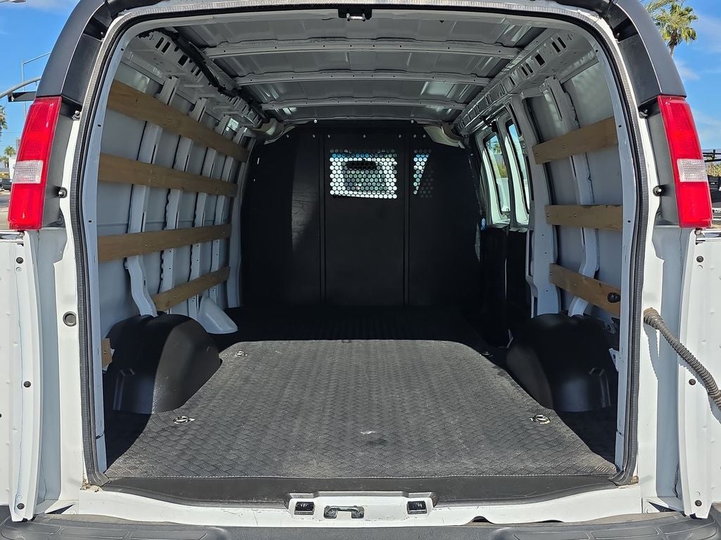 2024 Chevrolet Express Cargo 2500 WT