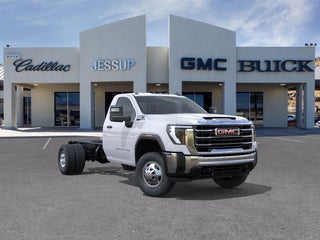 2026 GMC Sierra 3500 HD Chassis Cab Pro