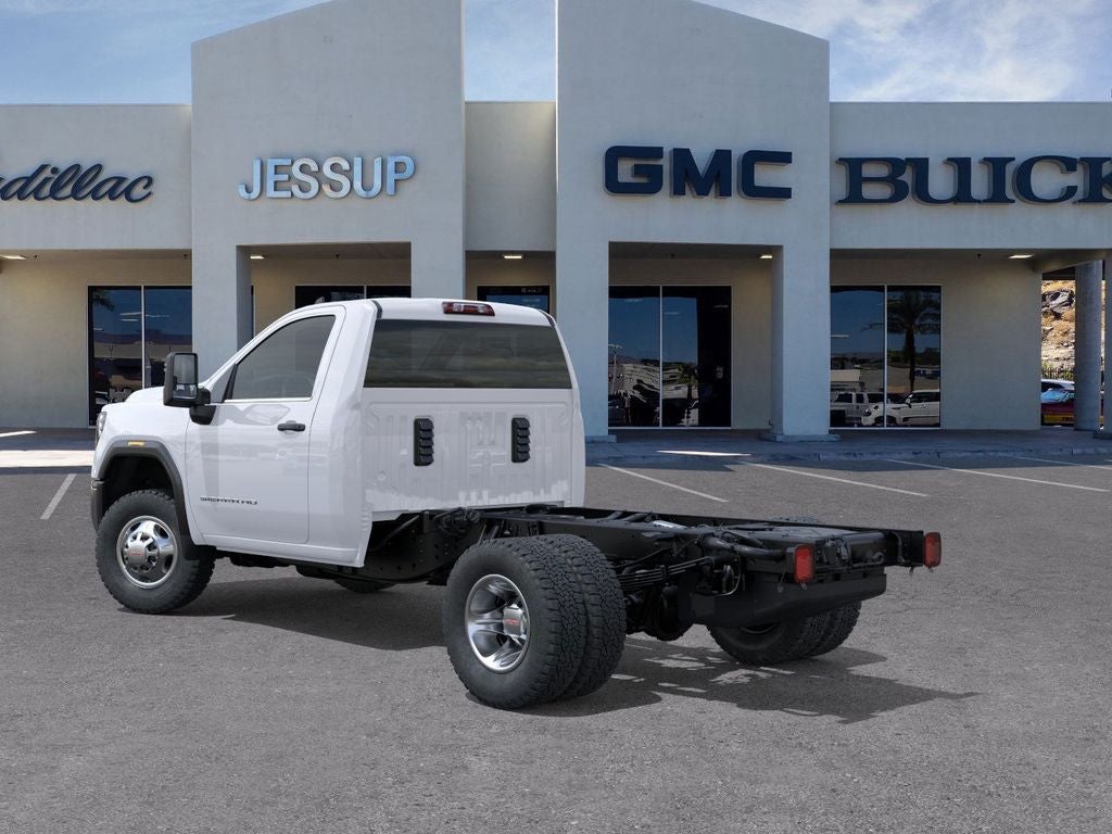 2026 GMC Sierra 3500 HD Chassis Cab Pro