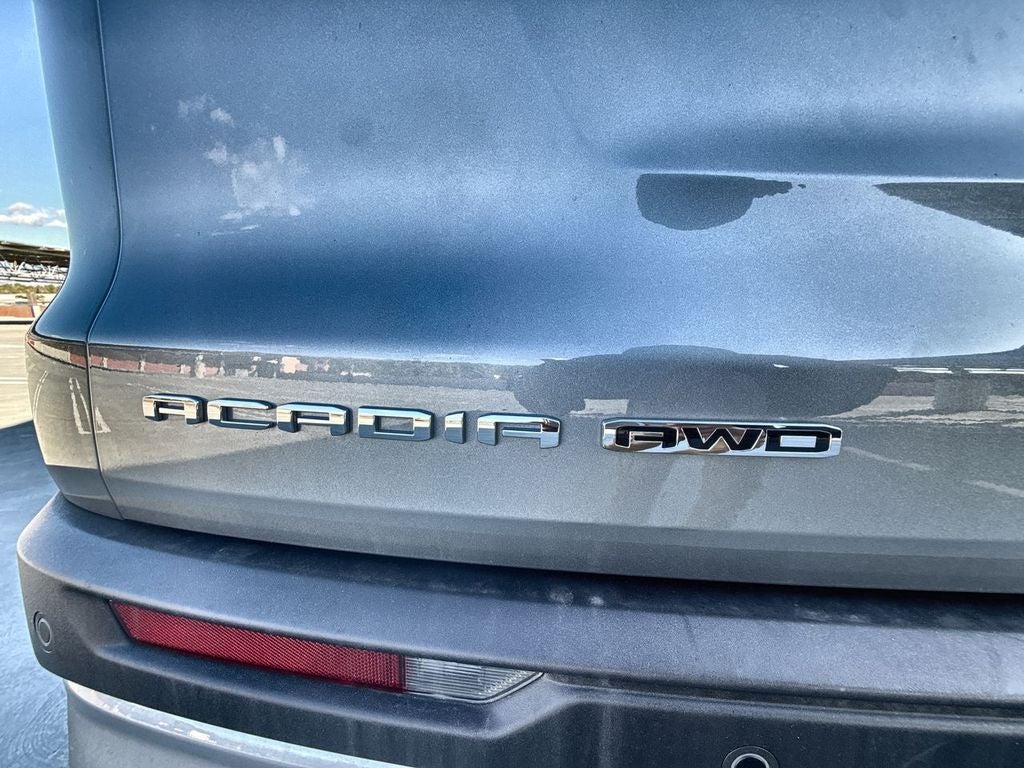 2025 GMC Acadia Elevation