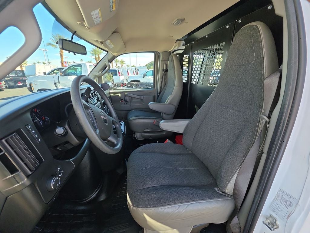 2023 GMC Savana Cargo 2500 Work Van