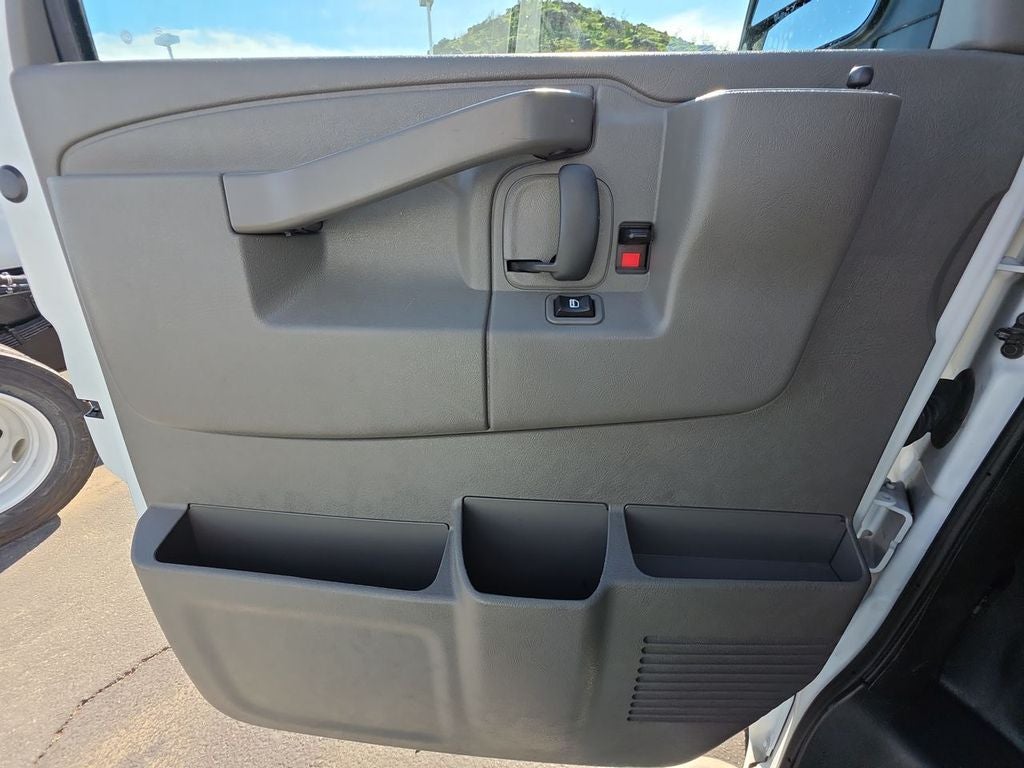 2023 GMC Savana Cargo 2500 Work Van