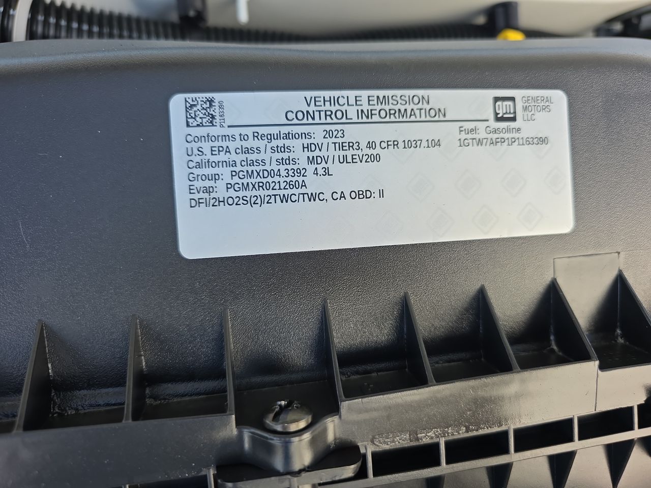 2023 GMC Savana Cargo 2500 Work Van