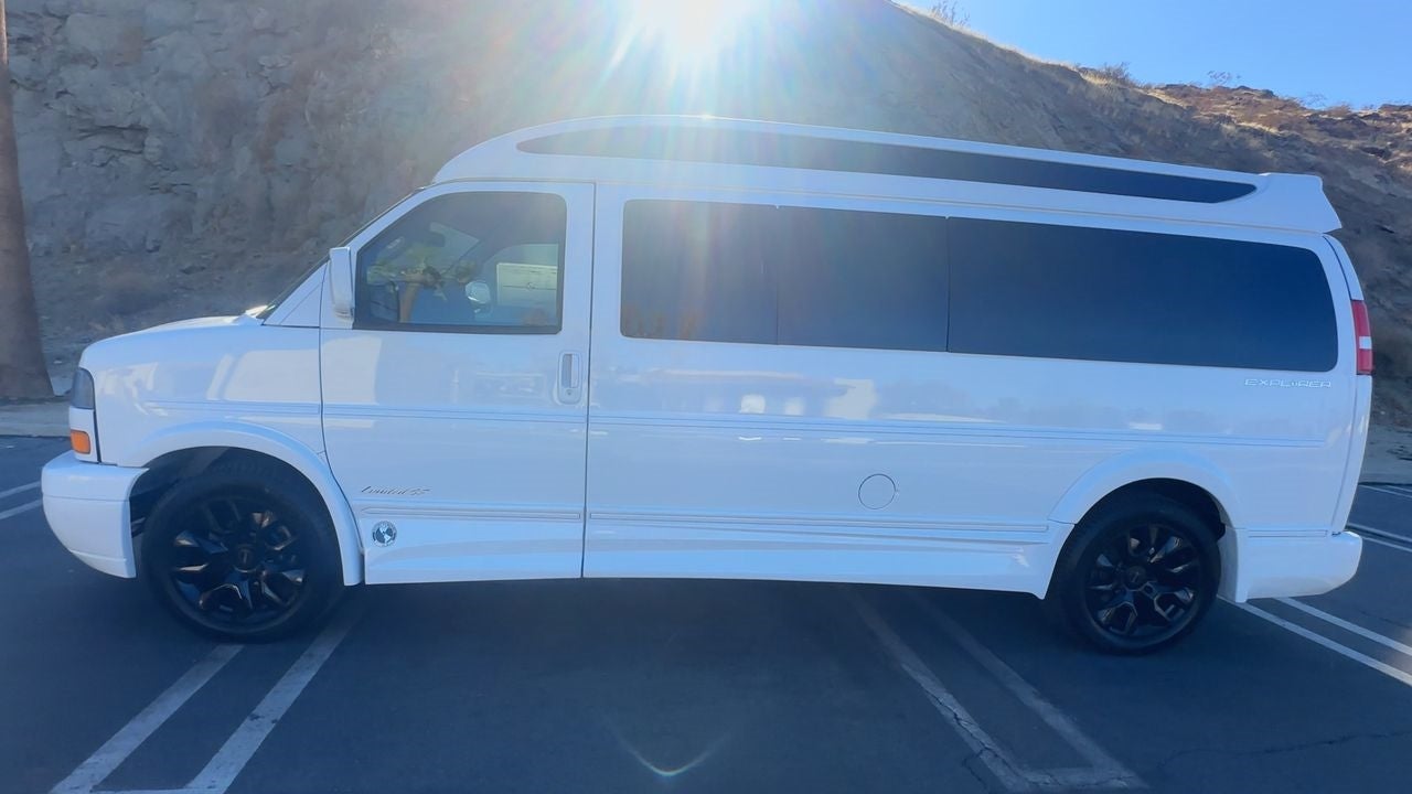 2024 GMC Savana Cargo 2500 Work Van