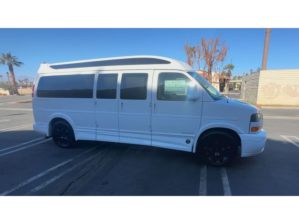 2024 GMC Savana Cargo 2500 Work Van