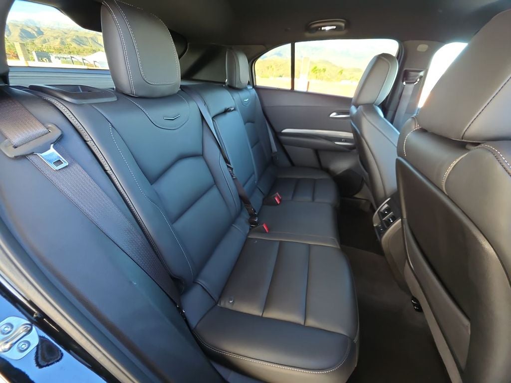 2025 Cadillac XT4 Premium Luxury