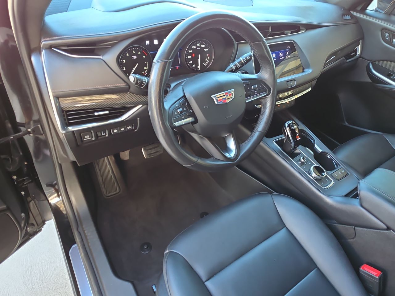 2023 Cadillac XT4 Sport