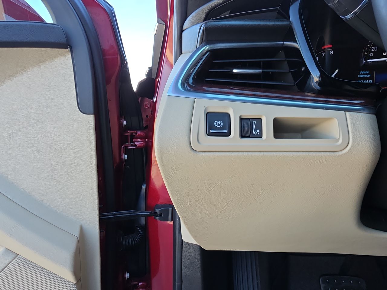 2017 Cadillac XT5 Luxury FWD