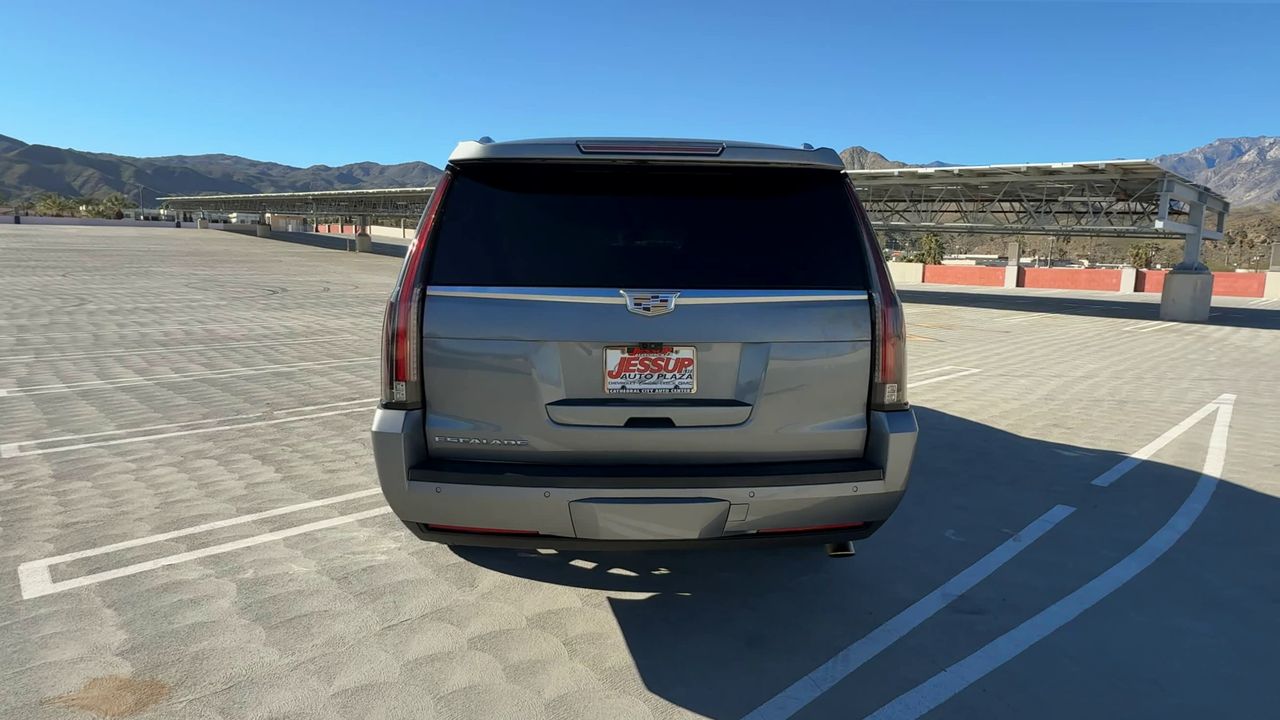 2019 Cadillac Escalade ESV Luxury