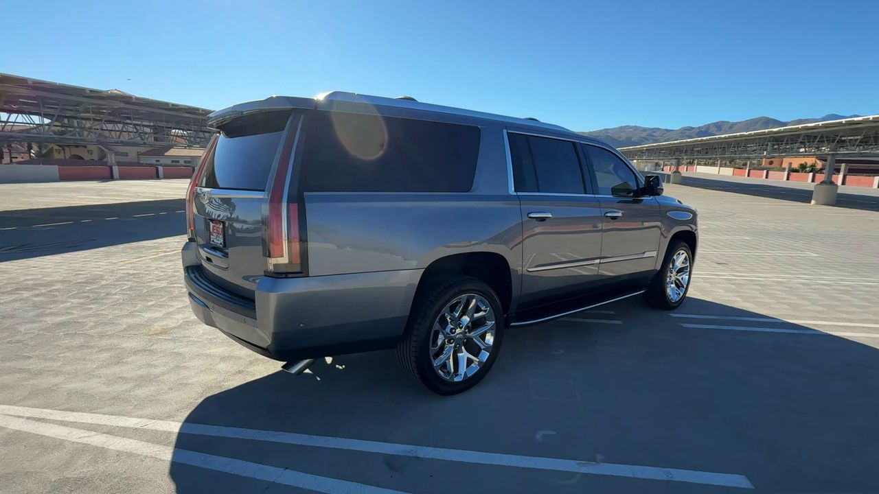 2019 Cadillac Escalade ESV Luxury