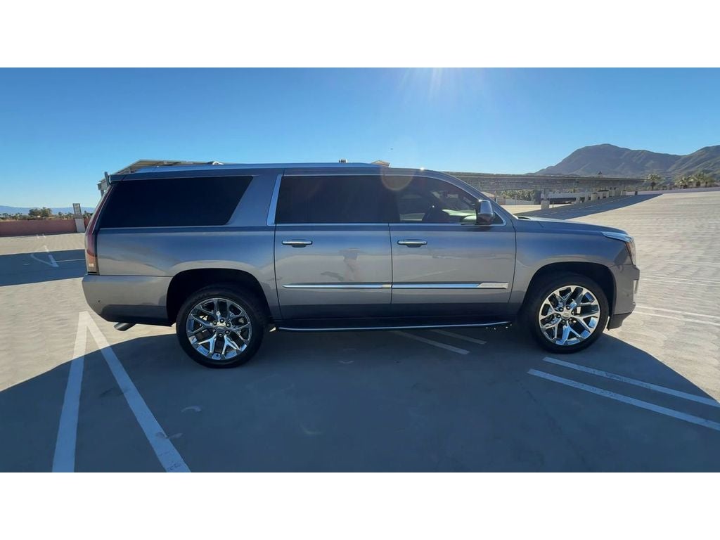 2019 Cadillac Escalade ESV Luxury