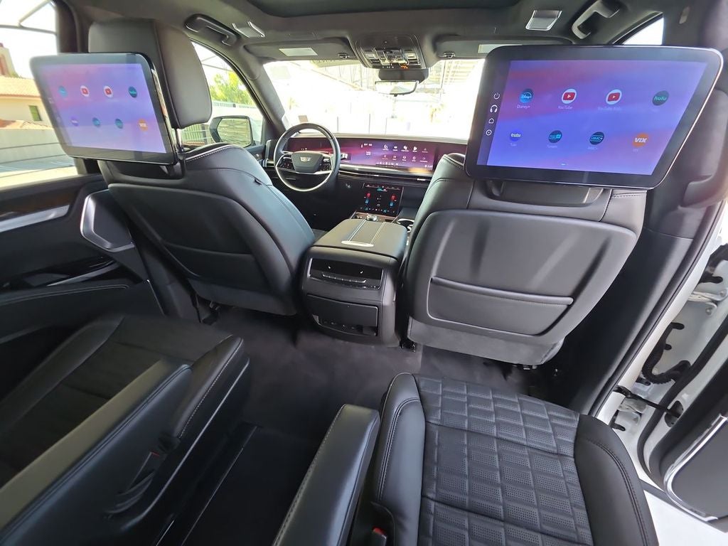 2025 Cadillac Escalade Sport Platinum