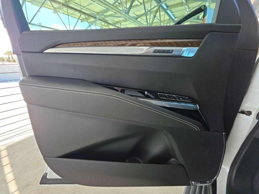2025 Cadillac Escalade Sport Platinum