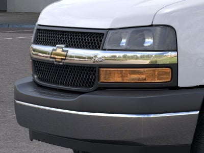 2025 Chevrolet Express Cutaway 3500 1WT