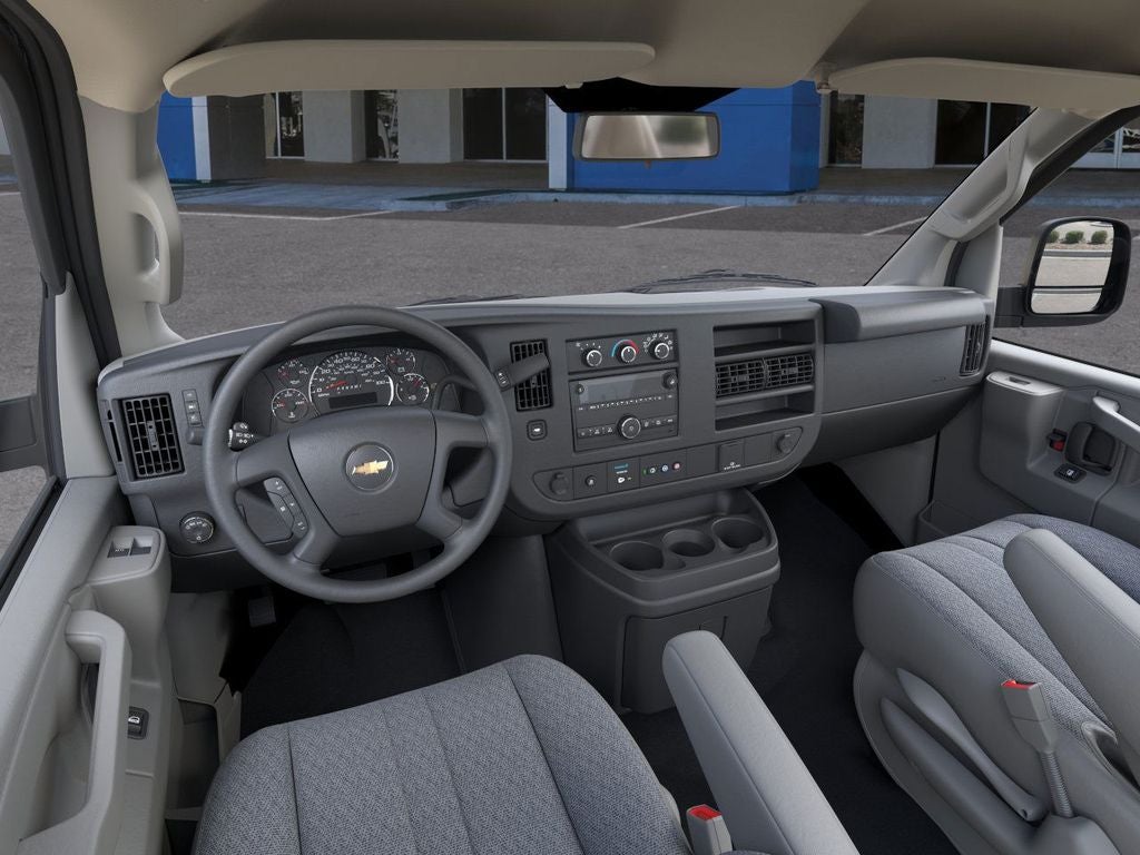 2025 Chevrolet Express Cutaway 3500 1WT