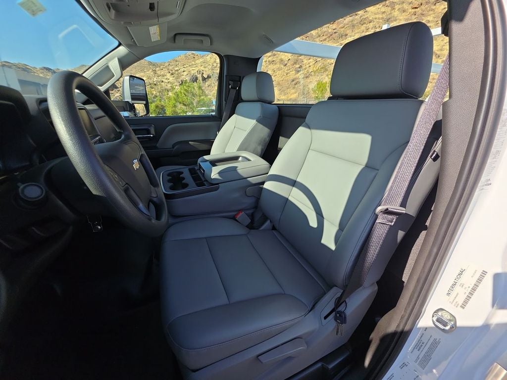 2024 Chevrolet Silverado 5500 HD Work Truck