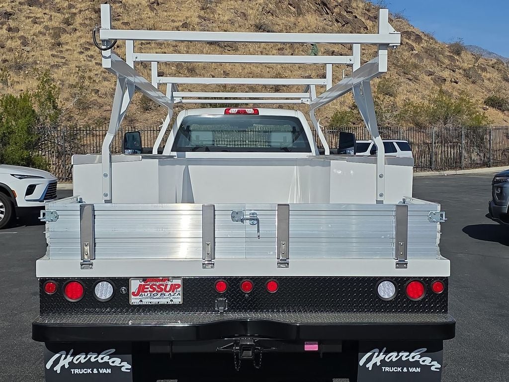 2024 Chevrolet Silverado 5500 HD Work Truck