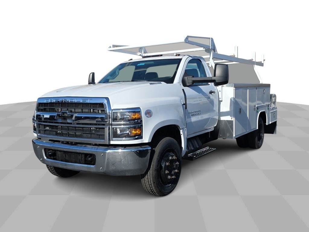2024 Chevrolet Silverado 5500 HD Work Truck