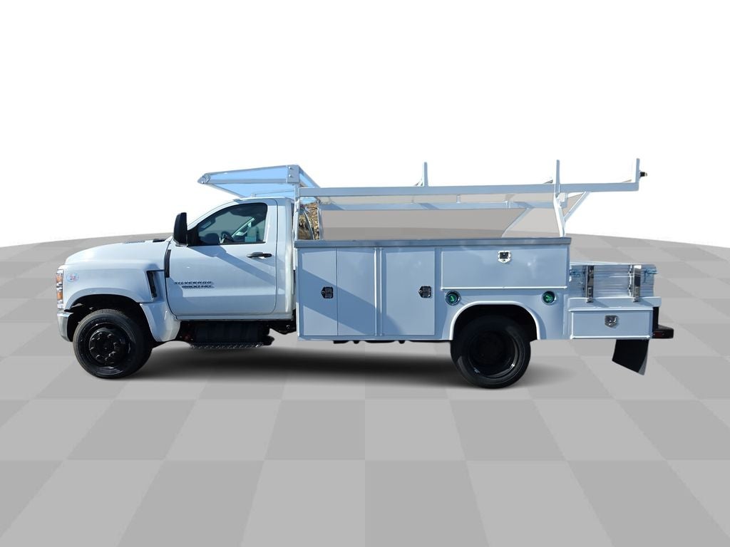 2024 Chevrolet Silverado 5500 HD Work Truck