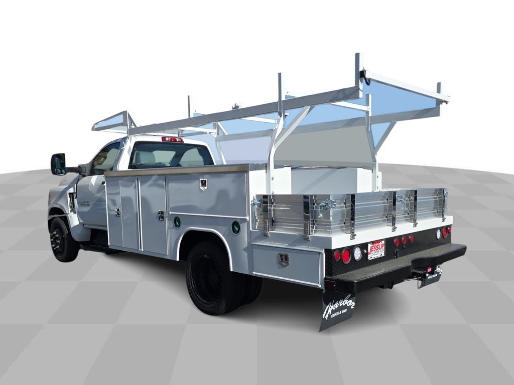 2024 Chevrolet Silverado 5500 HD Work Truck