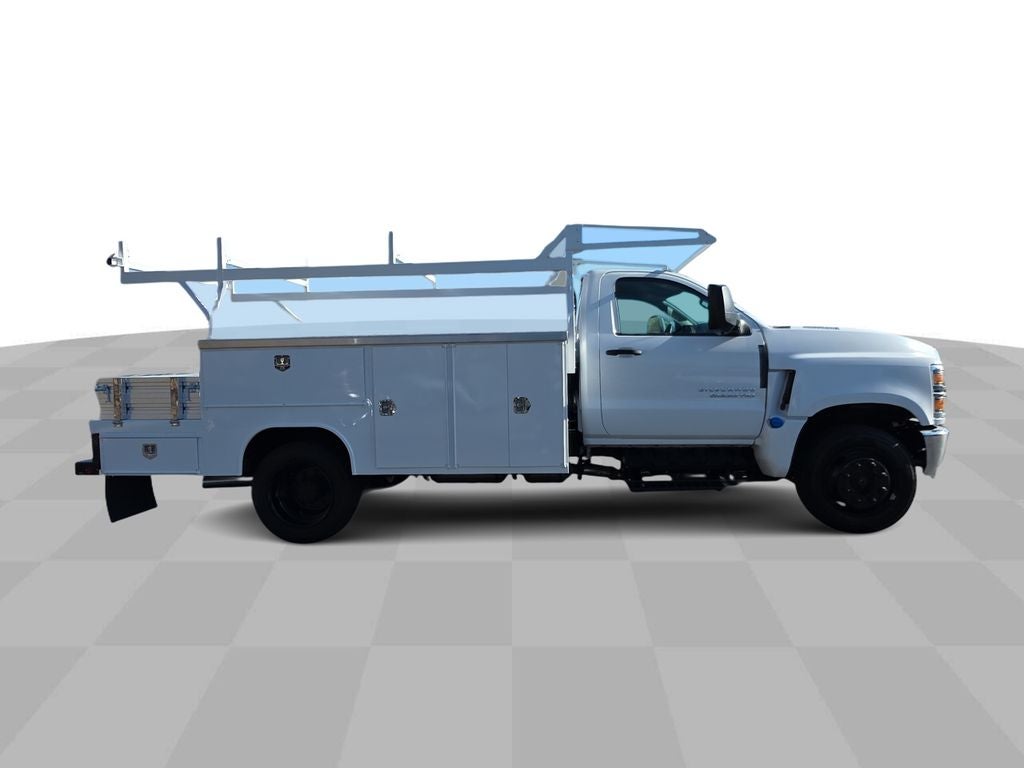 2024 Chevrolet Silverado 5500 HD Work Truck
