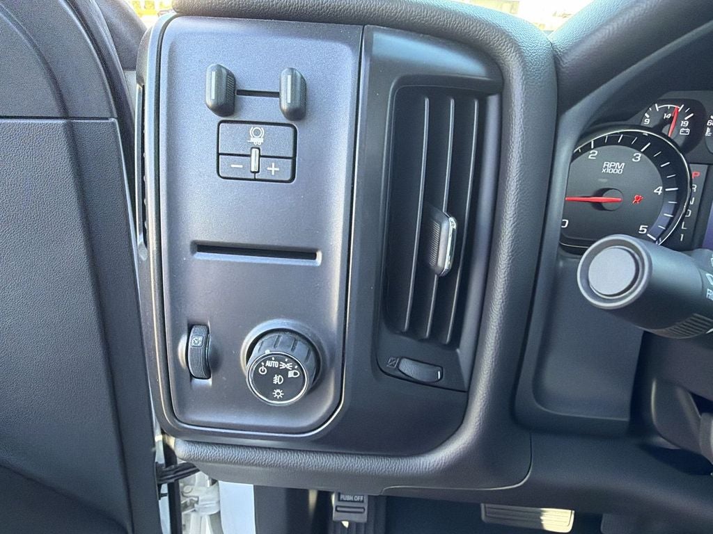 2024 Chevrolet Silverado 5500 HD Work Truck