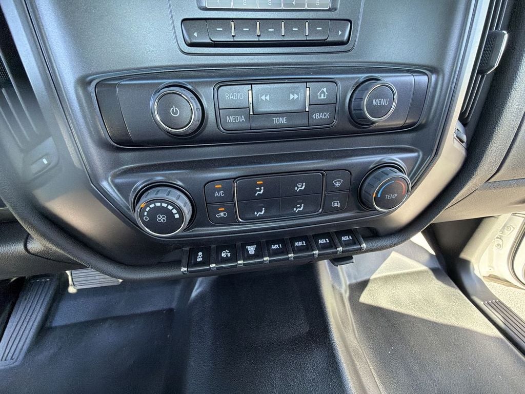 2024 Chevrolet Silverado 5500 HD Work Truck