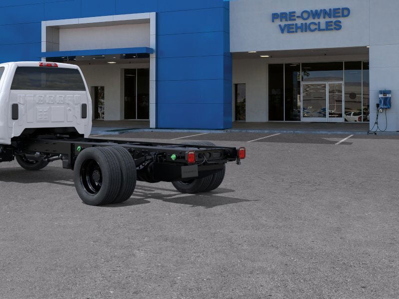 2025 Chevrolet Silverado 4500 HD Work Truck