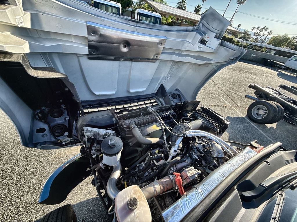 2024 Chevrolet Silverado 5500 HD Work Truck