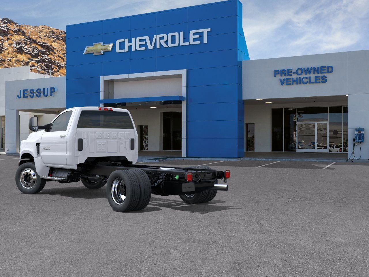 2025 Chevrolet Silverado 6500 HD Work Truck
