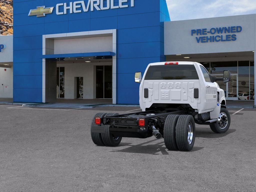 2025 Chevrolet Silverado 6500 HD Work Truck