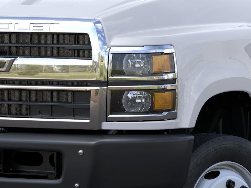 2025 Chevrolet Silverado 6500 HD Work Truck