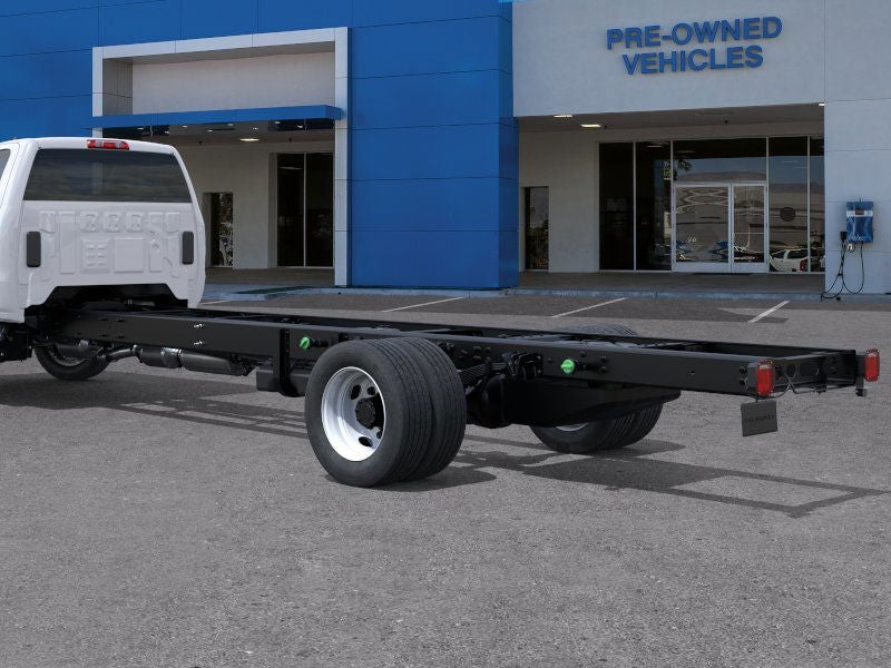 2025 Chevrolet Silverado 6500 HD Work Truck