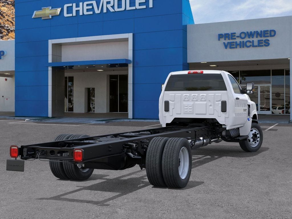 2025 Chevrolet Silverado 6500 HD Work Truck