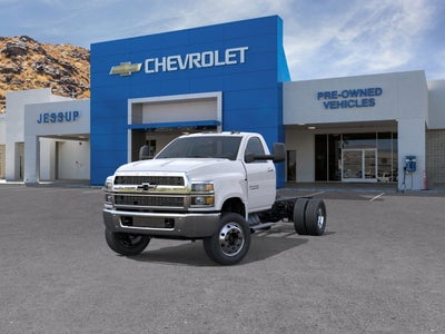 2025 Chevrolet Silverado 6500 HD Work Truck