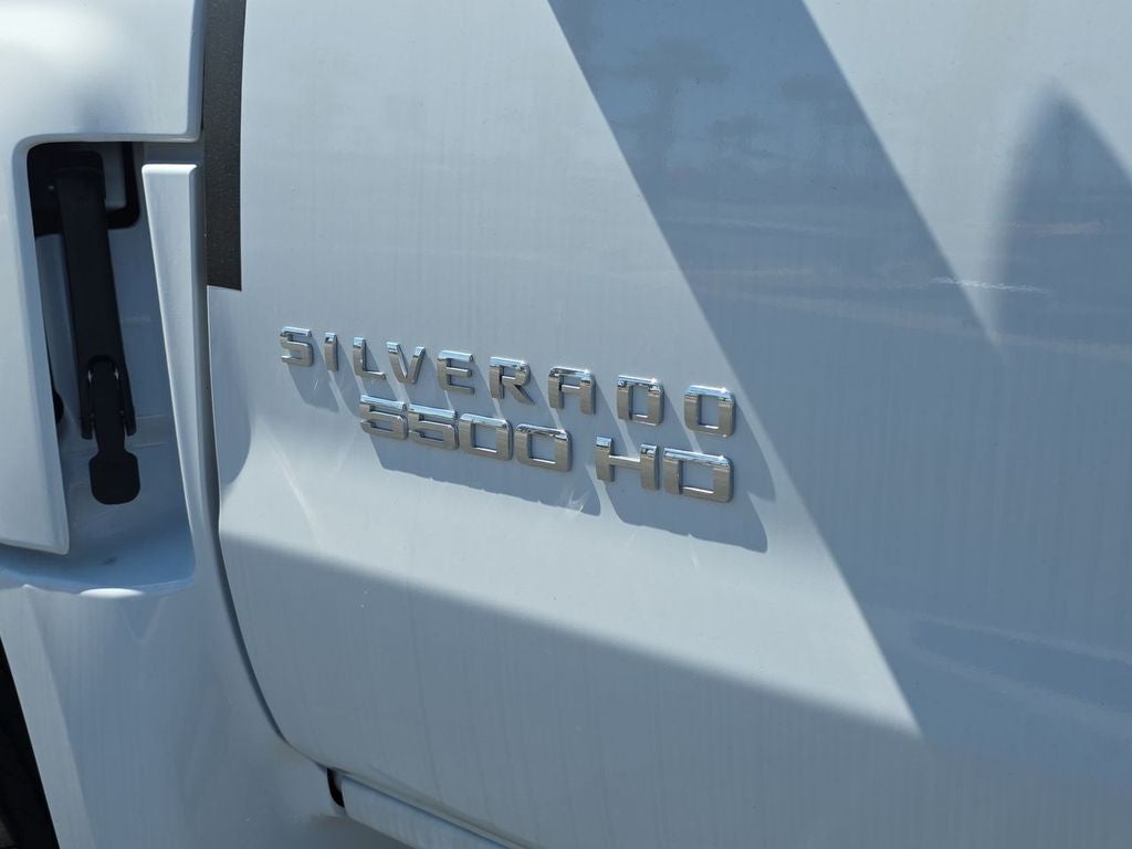 2024 Chevrolet Silverado 5500 HD Work Truck