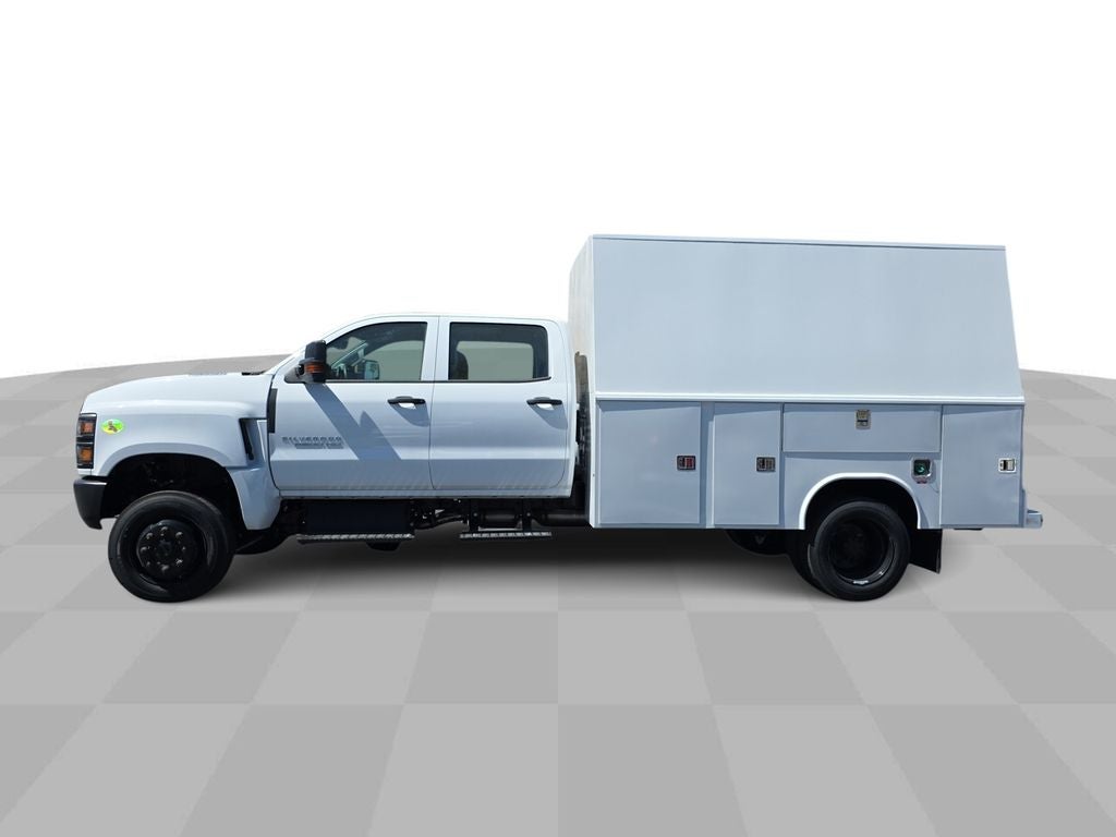 2024 Chevrolet Silverado 5500 HD Work Truck