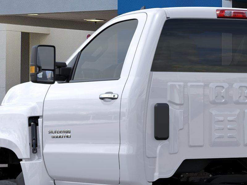 2025 Chevrolet Silverado 5500 HD Work Truck