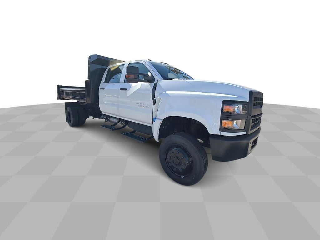 2024 Chevrolet Silverado 5500 HD Work Truck
